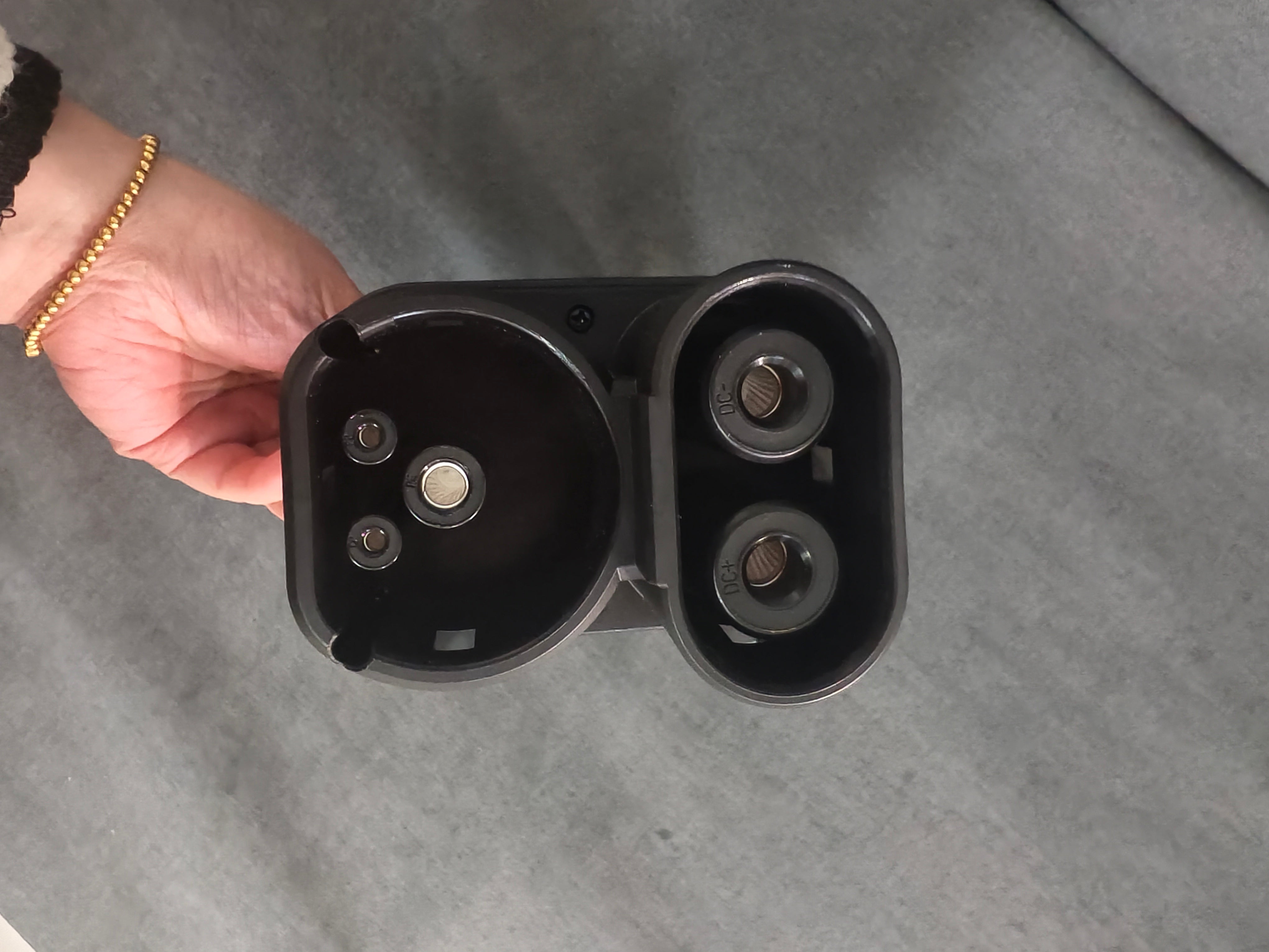 New Design GBT to CCS2 EV Charging Adapter | 1000V 300A DC