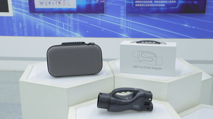 New Design GBT to CCS2 EV Charging Adapter | 1000V 300A DC