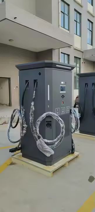 ODM 160kW 240kW 3Guns 4Guns GBT+CCS1+CCS2+CHAdeMO Fast DC EV Charger Station All EV Car