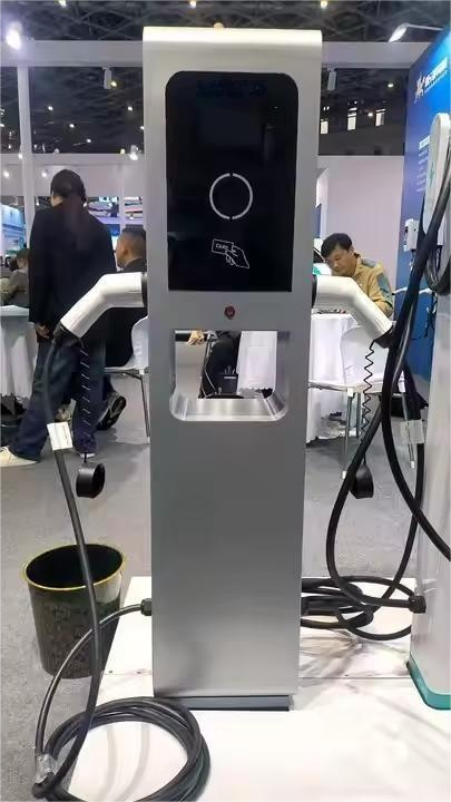 Dual Gun Floor Stand EV Charging Station | 2x7KW, 2x11KW, 2x22KW | OCPP Compliant