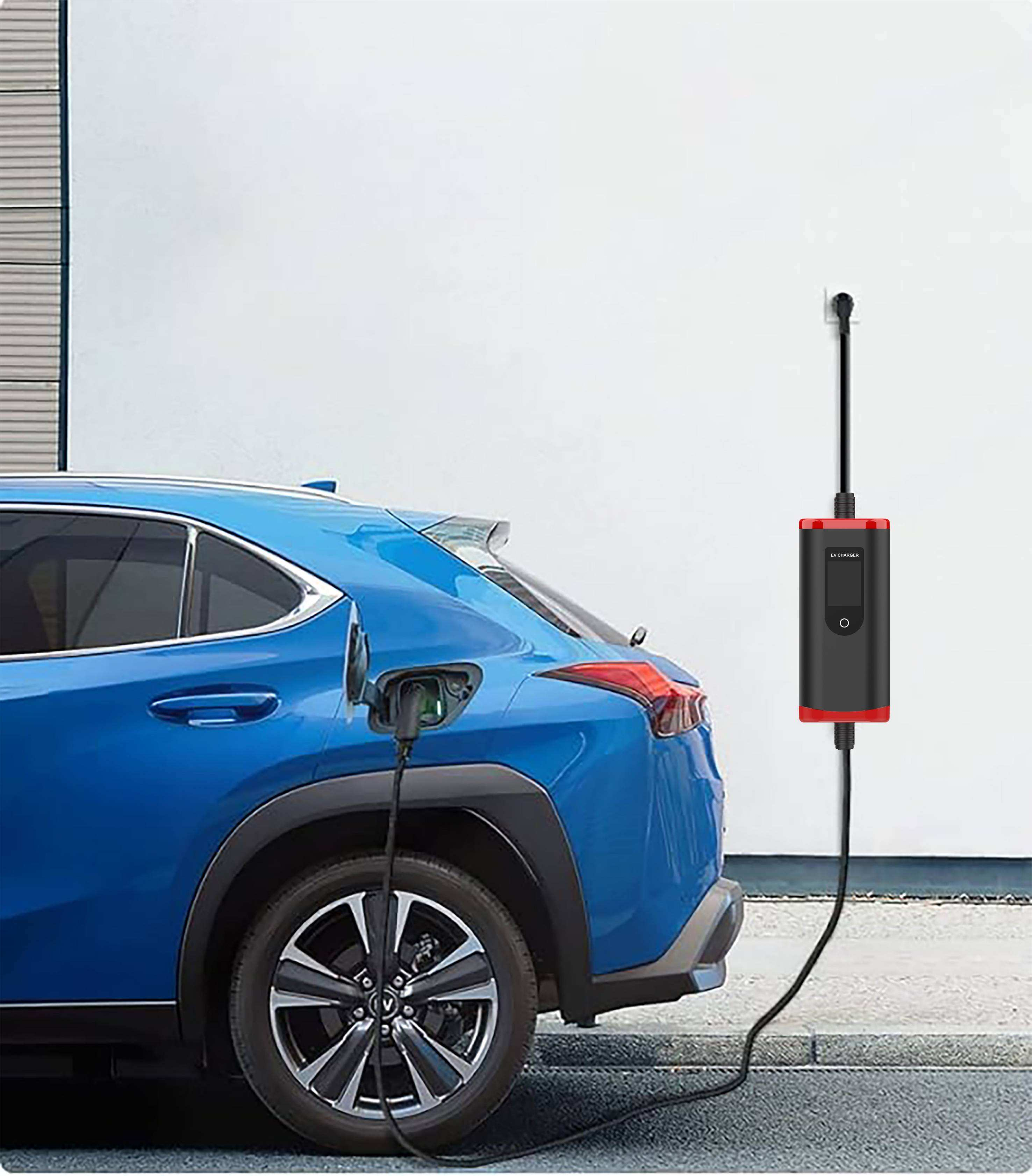 Wholesale Electric Car 16a 32a 3.5kw 7kw Ev Charging Station Portable Ev Charger with Screen Adjustable