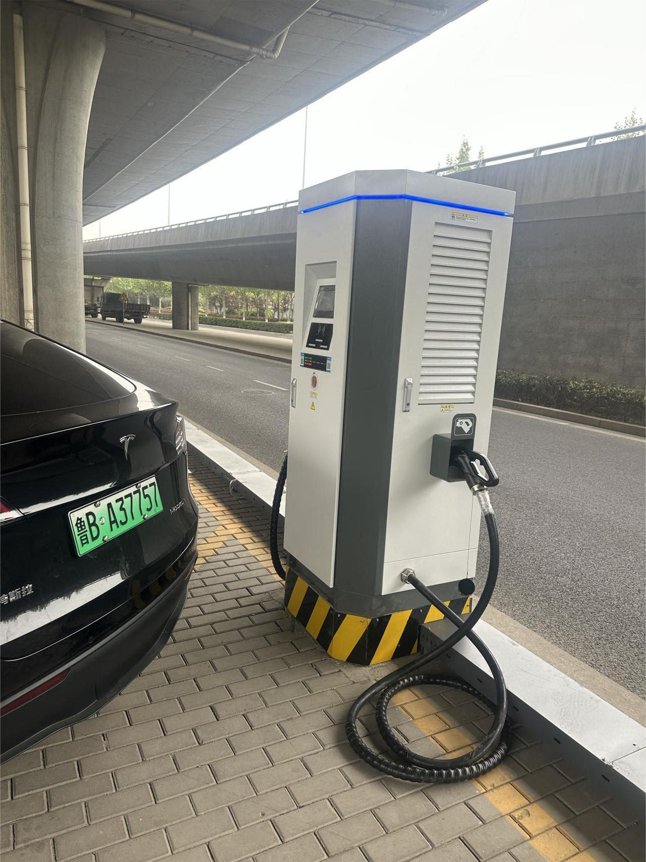 60kW~350kW CCS1/CCS2 Commercial ETL FCC Certification DC Fast Charging EV Car Charger